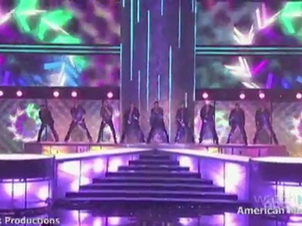 Backstreet Boy Howie D talks NKOTBSB