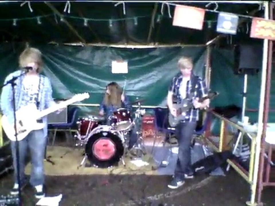 The Otters - Hasta Siempre (Luke cover) - Live 06/06/11