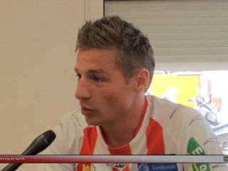 Présentation de Mehdi Mostefa, nouvelle recrue de l'AC Ajaccio. 