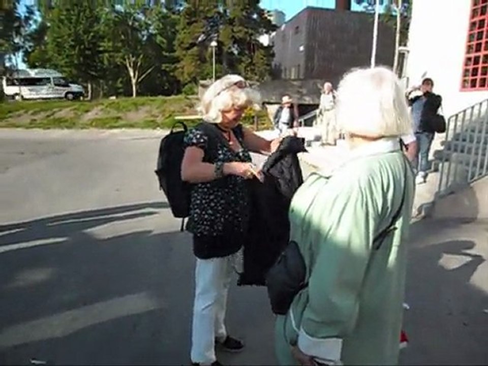 Film på väg till Gårdsjö Älgpark i Heby 14 Juni...