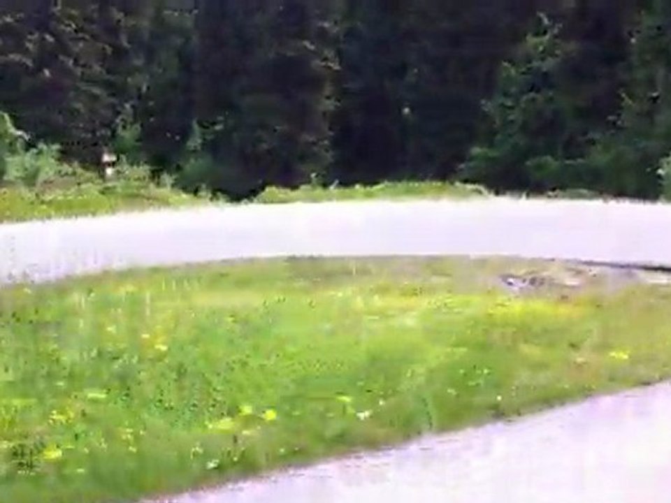 on a que 2 mains.....