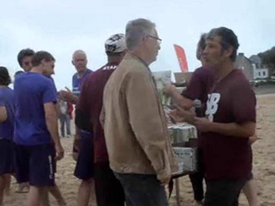 Le Pouliguen, Yes But NAU, BEACH ULTIMATE, du 11 12 13 Juin 2011, " wikinews city" , pour : " http://rencontres-sportives-lepouliguen.blogspot.com/ " & "  OMS le Pouliguen » , vidéo n° 3722