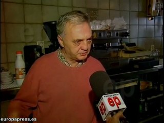 Dueño de mesón impide que asalten su local