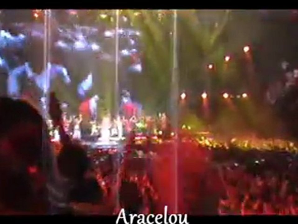 Shakira _ Waka Waka (partie 2) Paris Bercy 13 Juin 2011