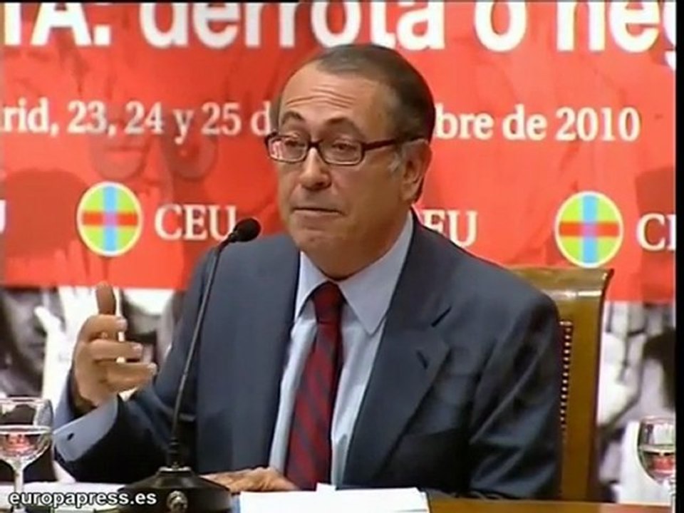 Redondo apoya la lucha del gobierno contra ETA
