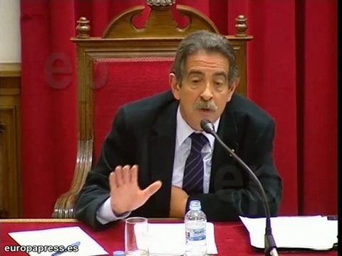 Revilla defiende las autonomías pero con coto