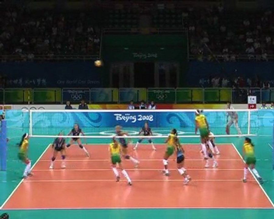 Paula Pequeno MVP