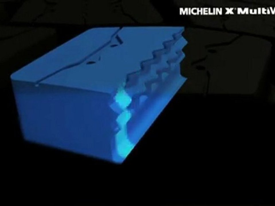 Animation en images de synthèse du X MultiWay 3D : le pneu poids lourd nouvelle génération de Michelin
