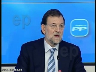 Rajoy felicita a Sánchez Camacho