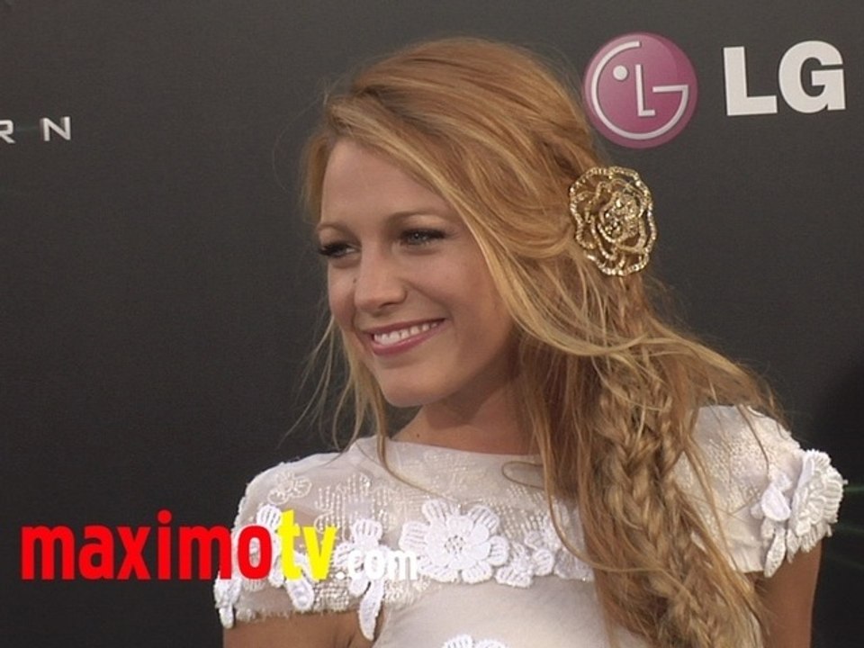 GREEN LANTERN Premiere Blake Lively, Ryan Reynolds, Angela Bassett