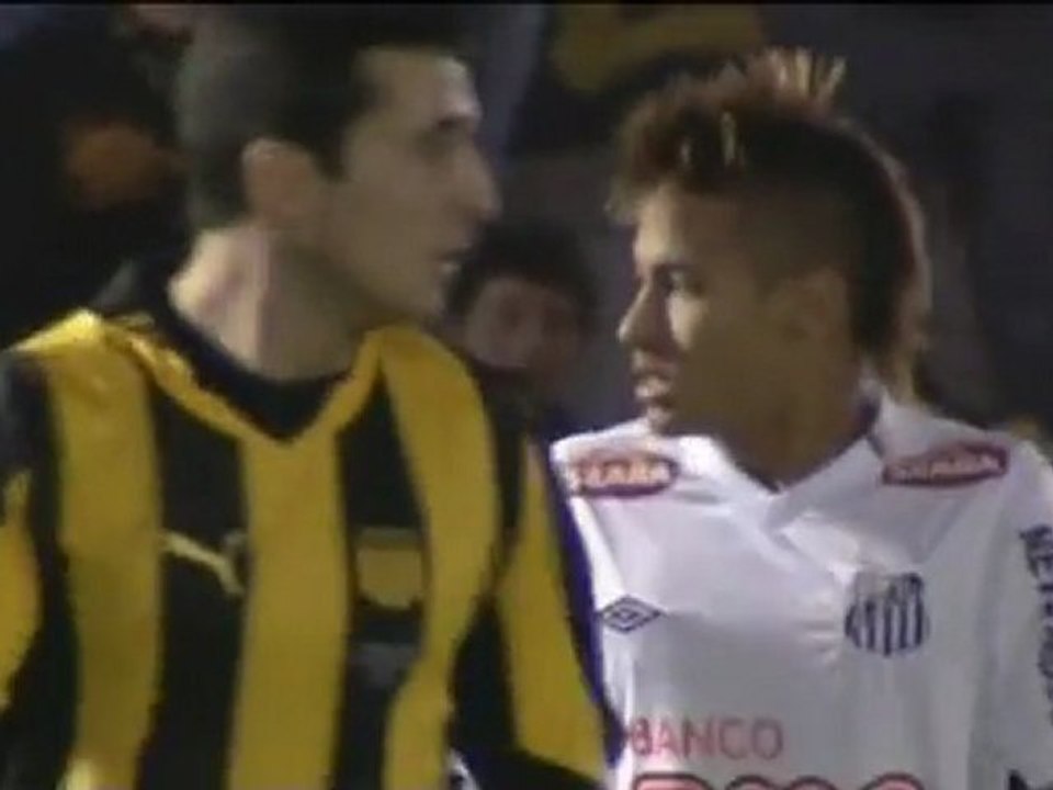 Libertadores - Penarol 0-0 Santos, finale andata