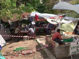 Los griegos escépticos ante la remodelación del Gobierno