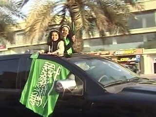 Saudi women to break driving ban en masse