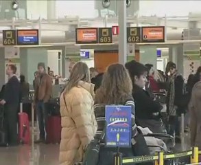 Normalidad en El Prat en la operación salida