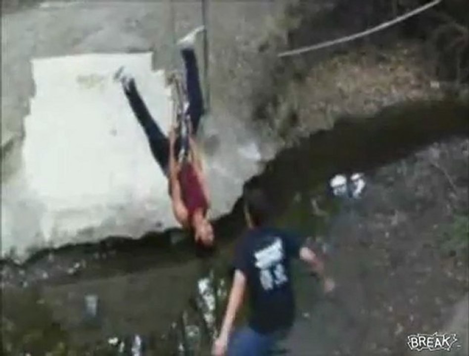Flying Rope to Piledriving Teabag