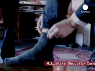 Wikileaks: "Assange tenuto in condizioni indegne"