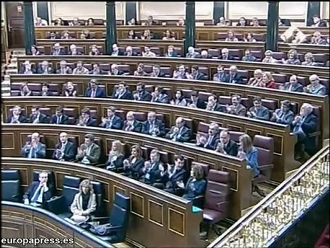 Rajoy responde a Zapatero por el estado de alarma