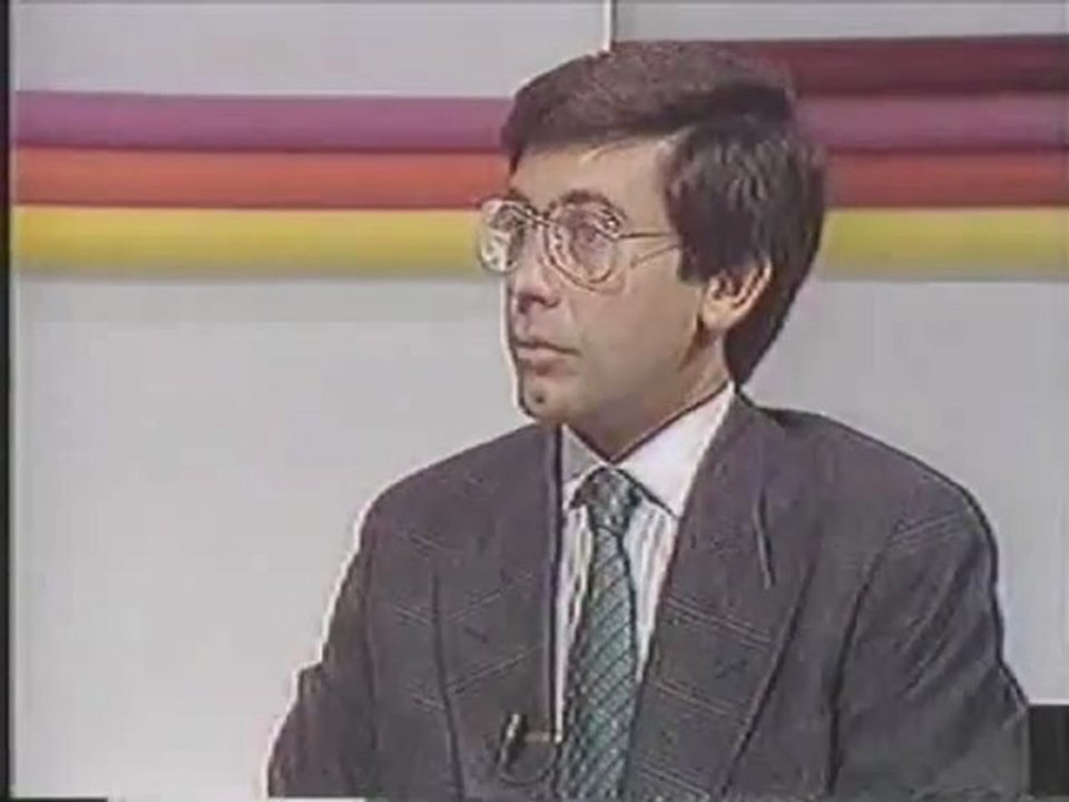 CLIP -Colegio Luso Internacional do Porto - Artur Victoria é entrevistado em 1987 na Televisão.