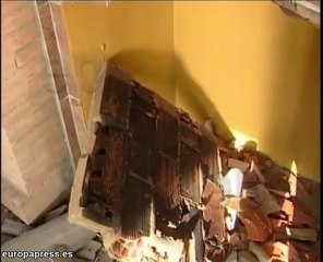 Una familia se salva de milagro de un rayo