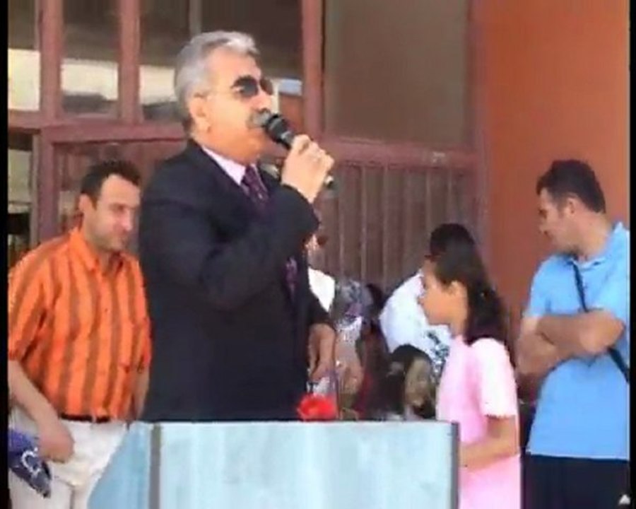 GÜZELKENT İLK ÖĞRETİM OKULU ÖĞRENCİLERİ NİN KARNE SEVİNCİ