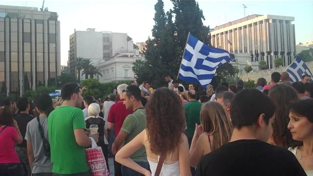Αγανακτισμένοι στην Αμαλίας 24η ημέρα