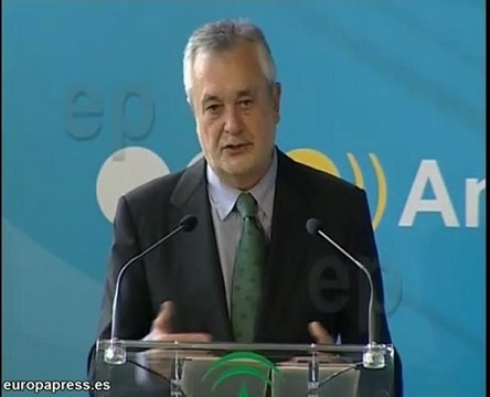 Griñán destaca función estratégica del periodismo