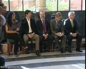 Griñán destaca la función de los medios