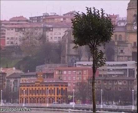 El temporal azota a Valencia y al País Vasco