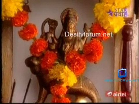 Tujha Vin Sakhya Re - 17th June 2011 Video Watch Online p4