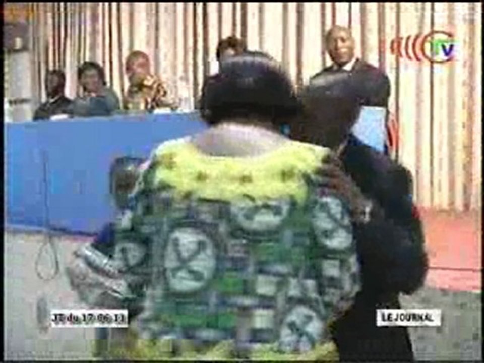 Don de kits scolaires aux meilleurs élèves de 10 écoles du département du Kouilou