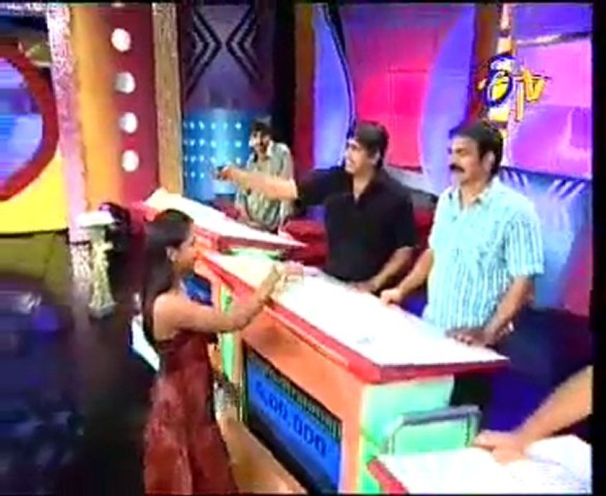 Wow - Ravi Teja & Shriya Saran's Don Seenu Movie Team - 02