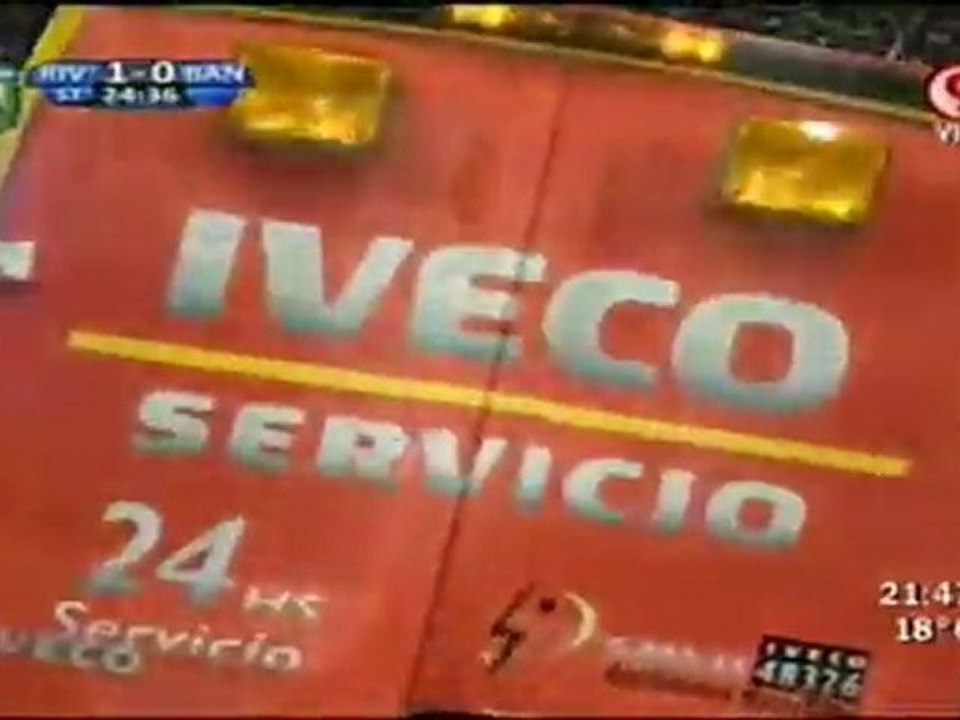 River 1 Banfield 0 - Clausura 2011 - Mariano Pavone.