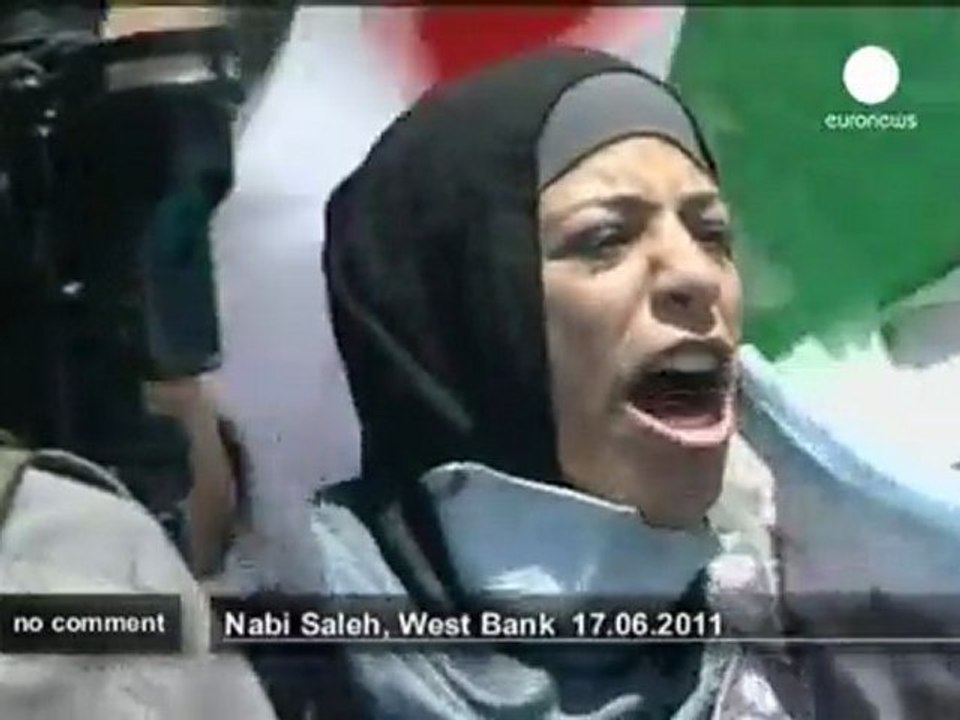 Affrontements avec les troupes... - no comment