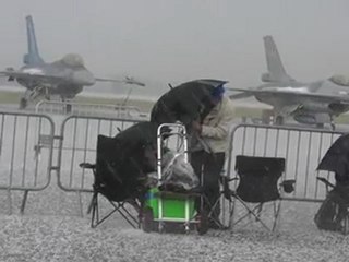 Meeting aérien Saint-Dizier. Averse de grêle