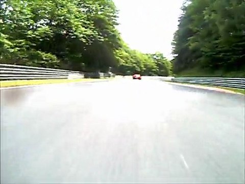 Tour rapide en Twingo R.S. sur le Nürburgring Nordschleife