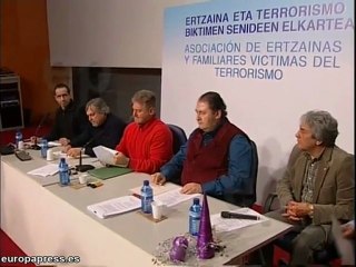 Video herunterladen: Jubilados de la Policía Vasca crean la Asociación de ertzain