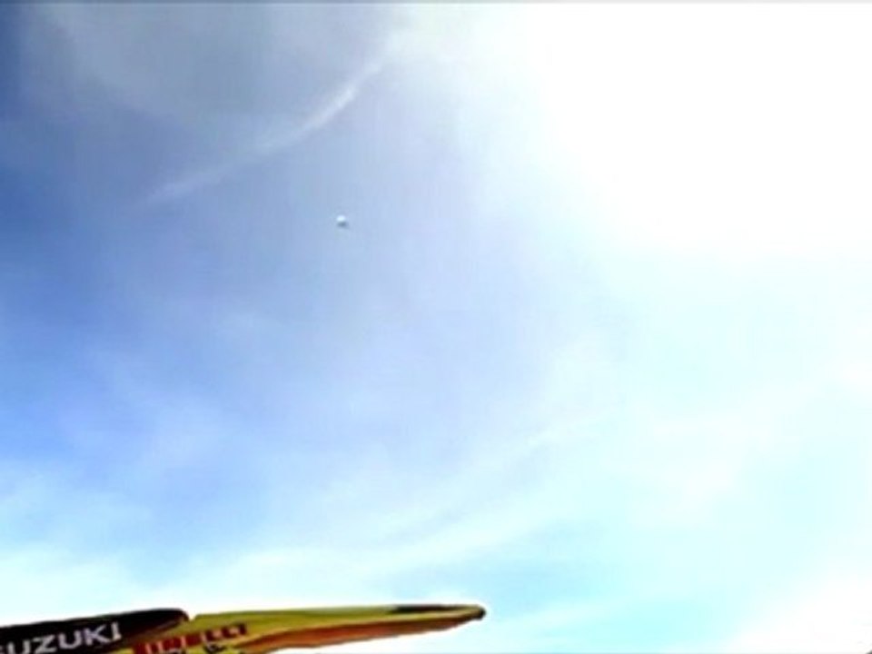 Daytime UFO over Southern California 7 February 2011