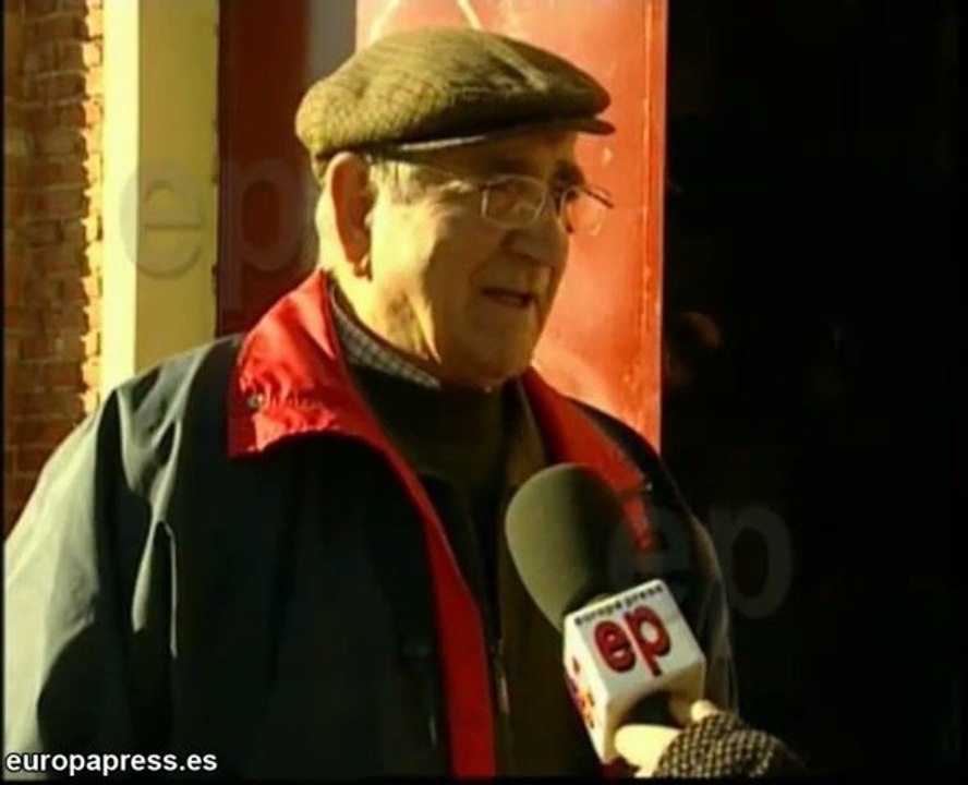 "Alimentos a parados, inmigrantes y jubilados"