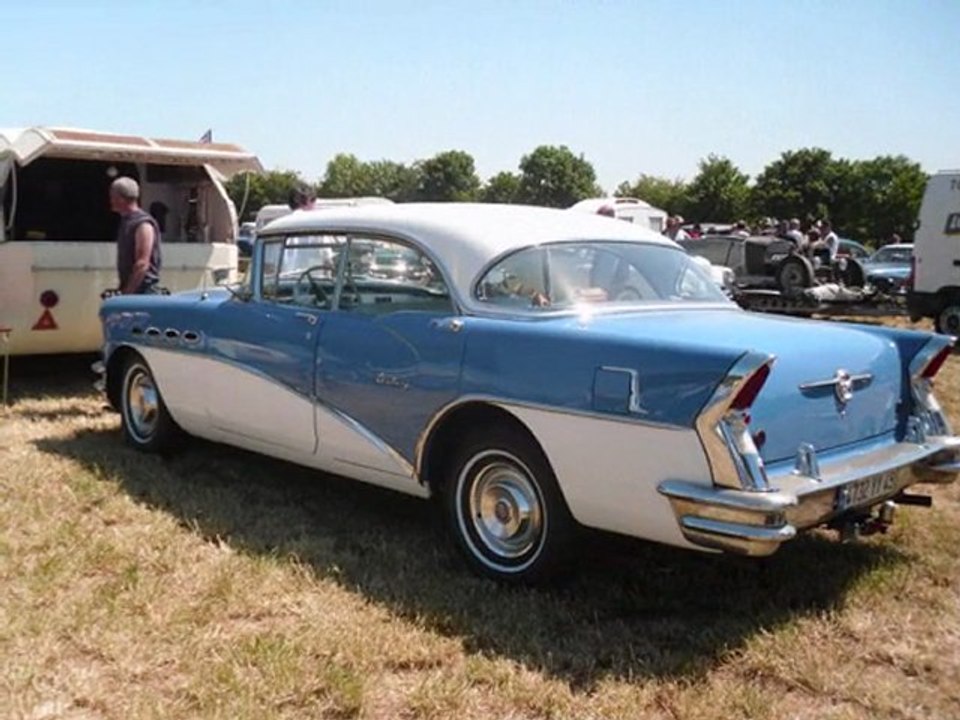 CRACKER'S CLUB Rassemblement  Us Cars à VILLEPOT 2011