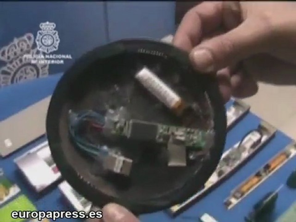 Desarticulada una banda que clonaba tarjetas