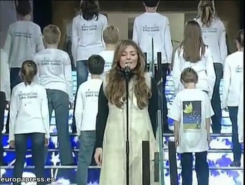 Amaia Montero solidaria