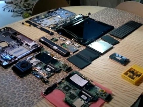 Dépannage d'un PC Portable HP pavilion DV9610 pour cause de Carte mere HS,changement de la carte mere,néttoyage du systeme puis test