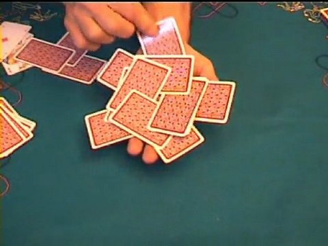 Tour de magie: Lévitation de cartes