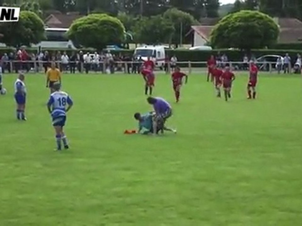 Striker bestraft Fail
