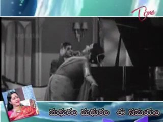 Madhuram Madhuram Ee Samayam -  B Saroja Devi