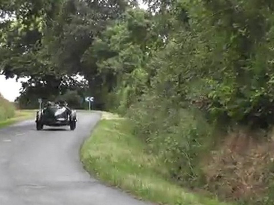 tour de bretagne 2011 des voitures anciennes 02