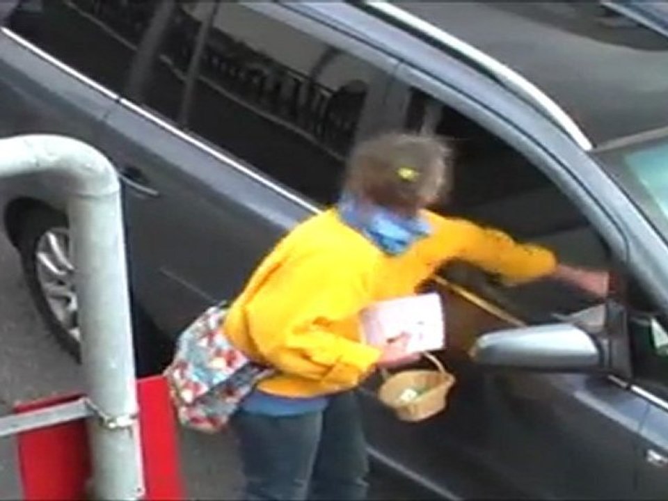 Flashmob antinucléaire de l'AJUNN à Delémont, 3 mois après Fukushima _ version longue