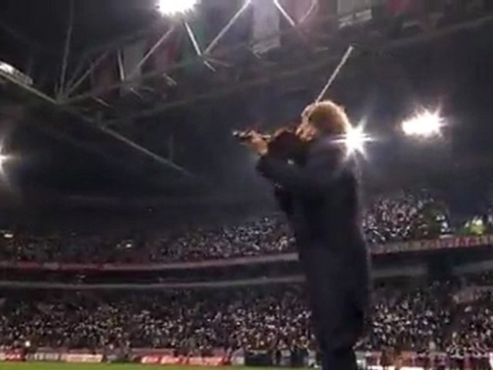 André Rieu playing before the Ajax - Olympic Marseille game