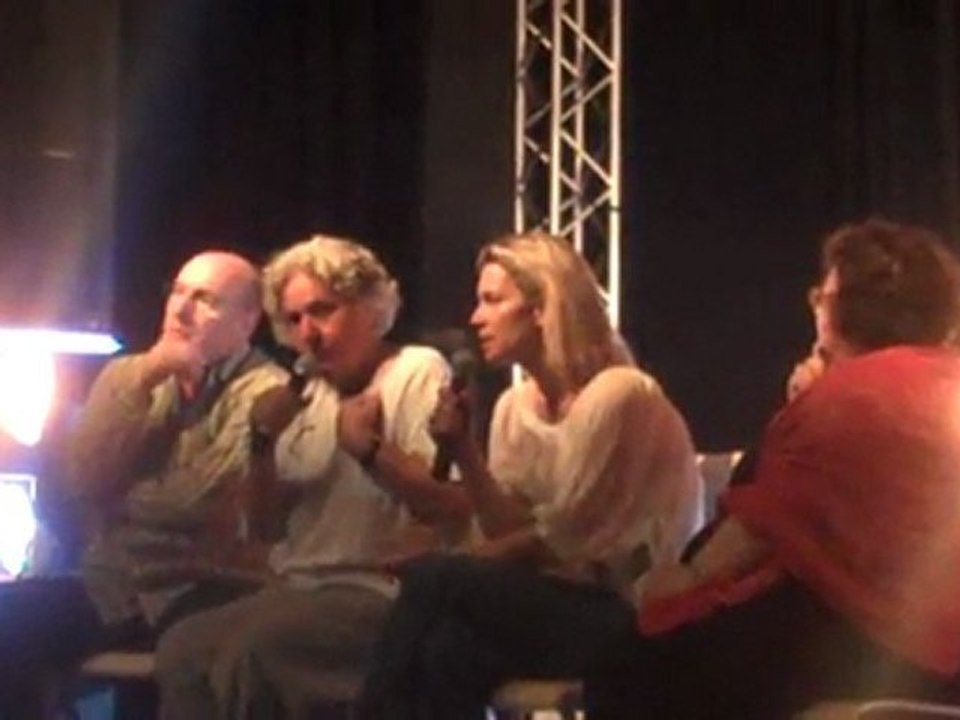 Η Α. Μουσκίν απαντά στο cosmo.gr για την χθεσινή της πρωτοβουλία στο Σύνταγμα