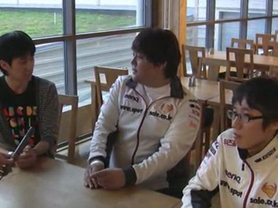 DH Summer 2011 : Interview de Julyzerg et Bomber